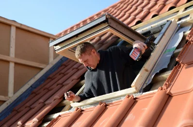 Pose de fenêtres de toit Velux au Pègue
